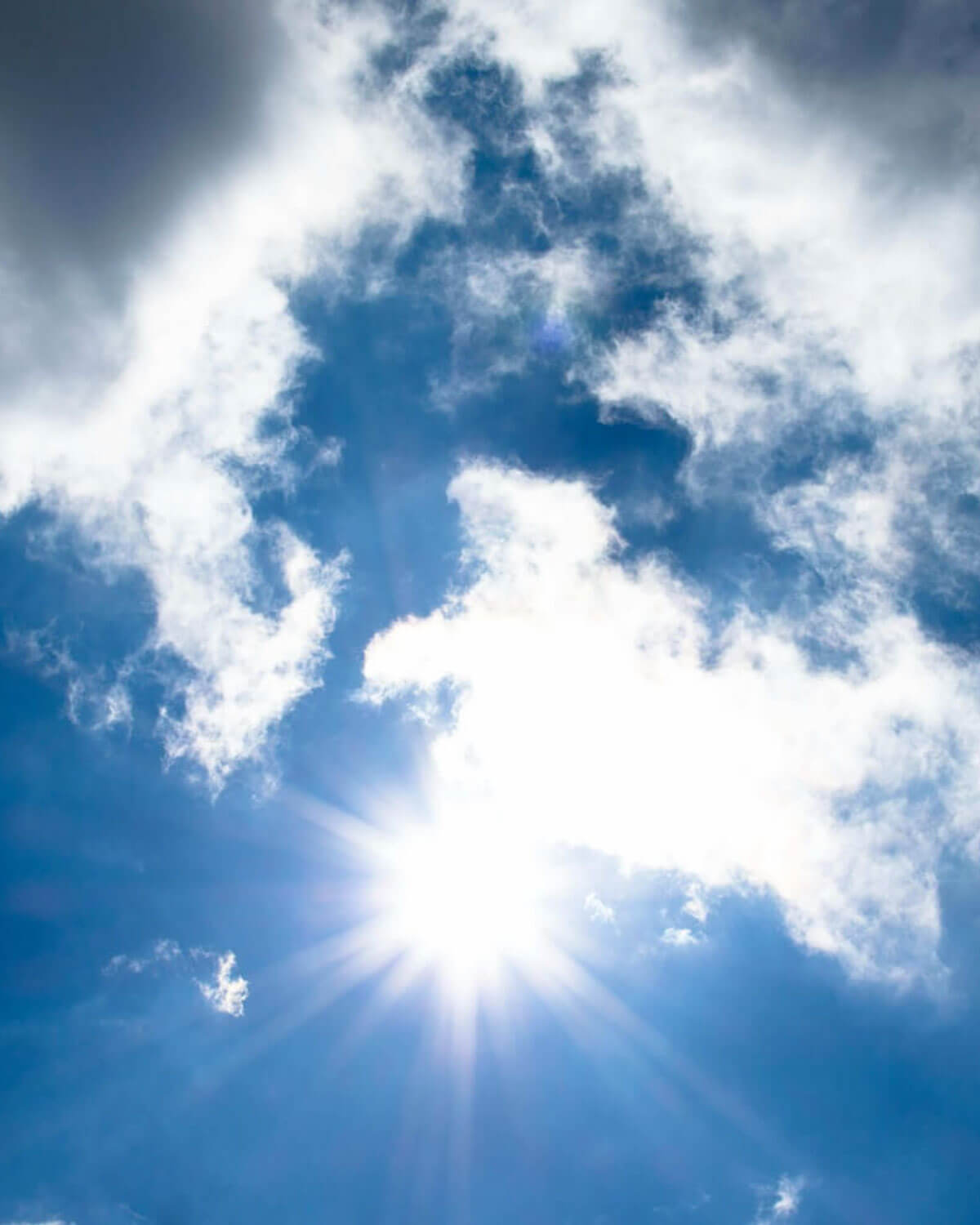 00 sunny sky